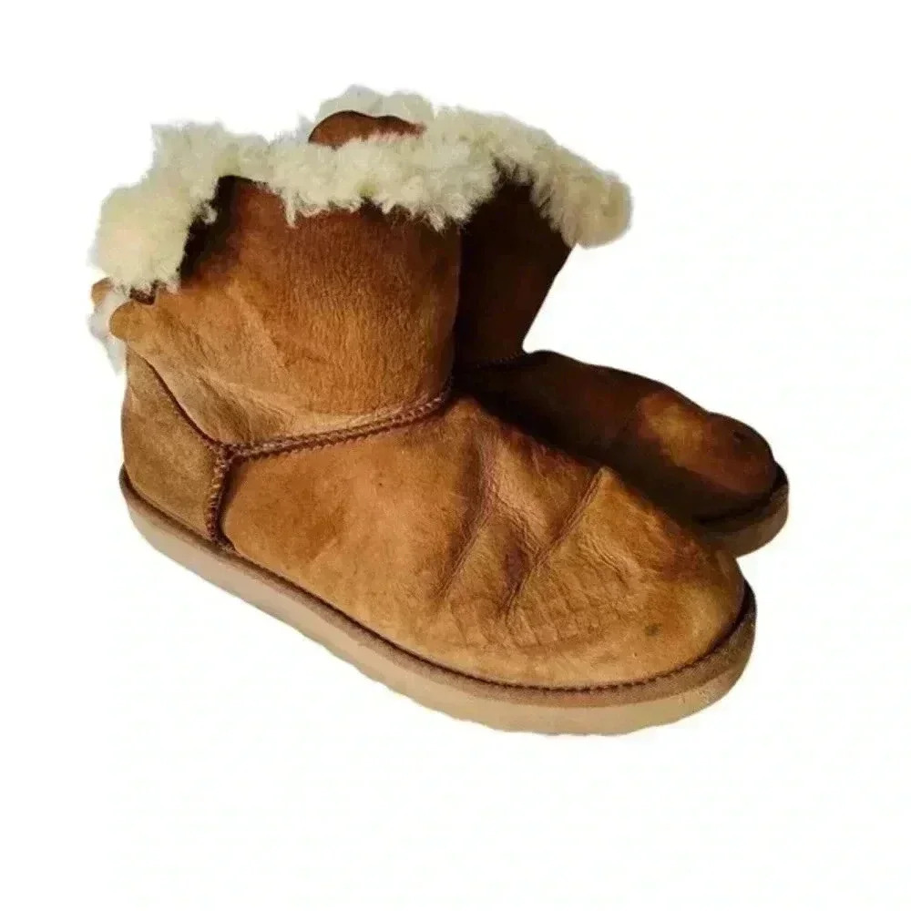 Ugg Bailey Bow Mini Chestnut Suede Boots Women’s Size 10 Sheepskin Lined Classic